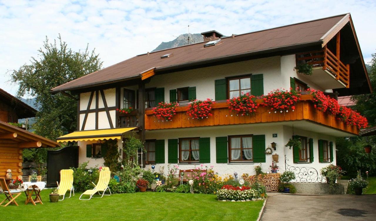 Gaestehaus Michelar'S Hues Oberstdorf Exterior photo